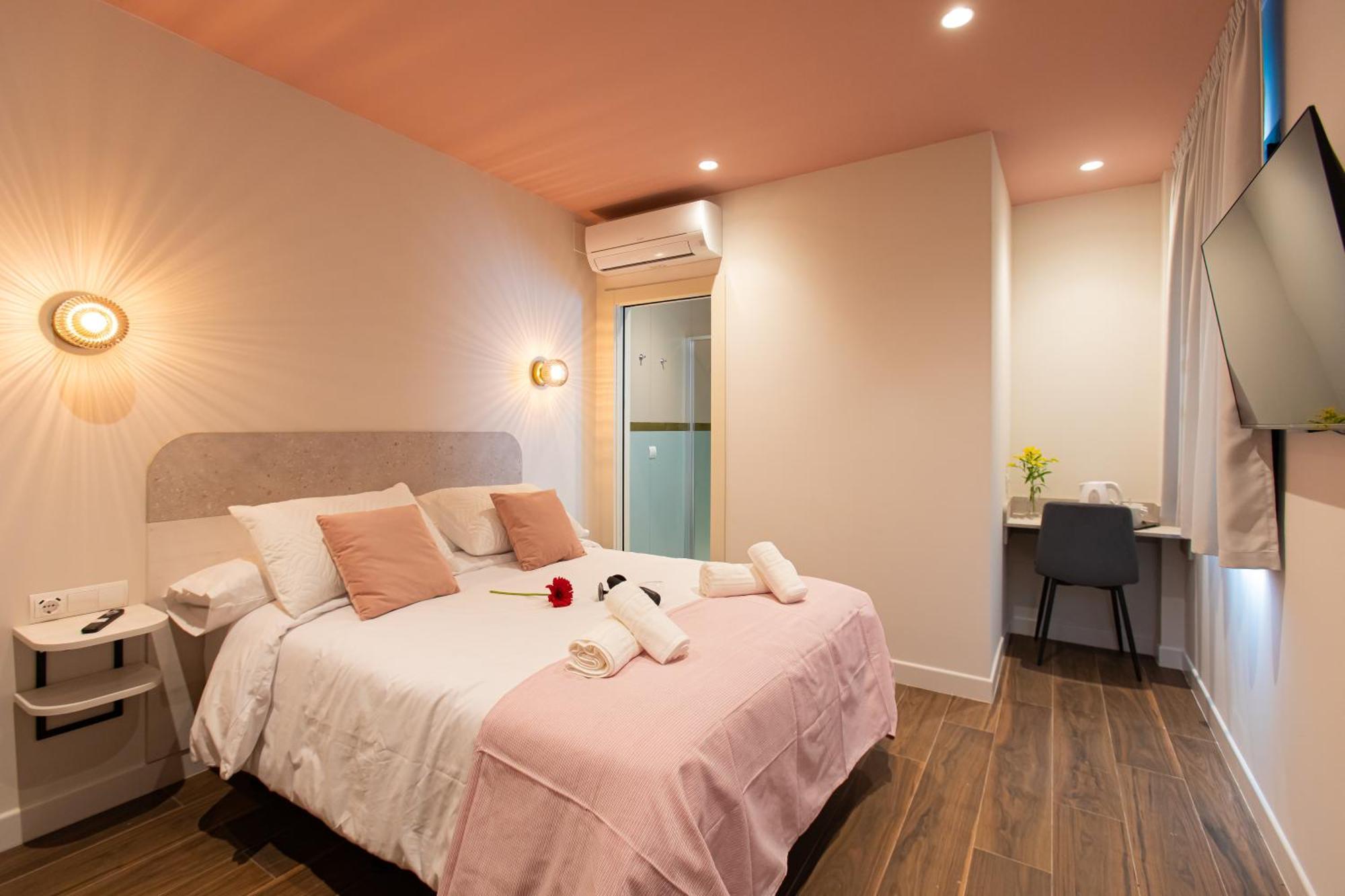 Boutique Rooms Playa Burriana نيرخا المظهر الخارجي الصورة