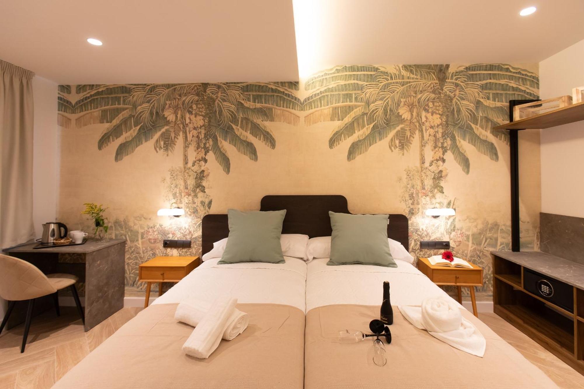 Boutique Rooms Playa Burriana نيرخا المظهر الخارجي الصورة