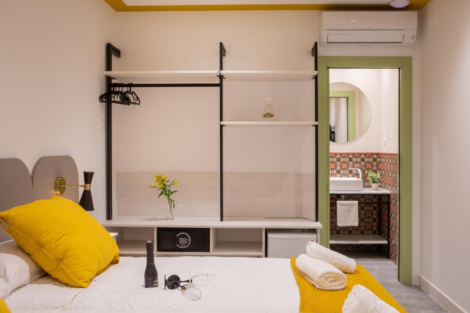 Boutique Rooms Playa Burriana نيرخا المظهر الخارجي الصورة
