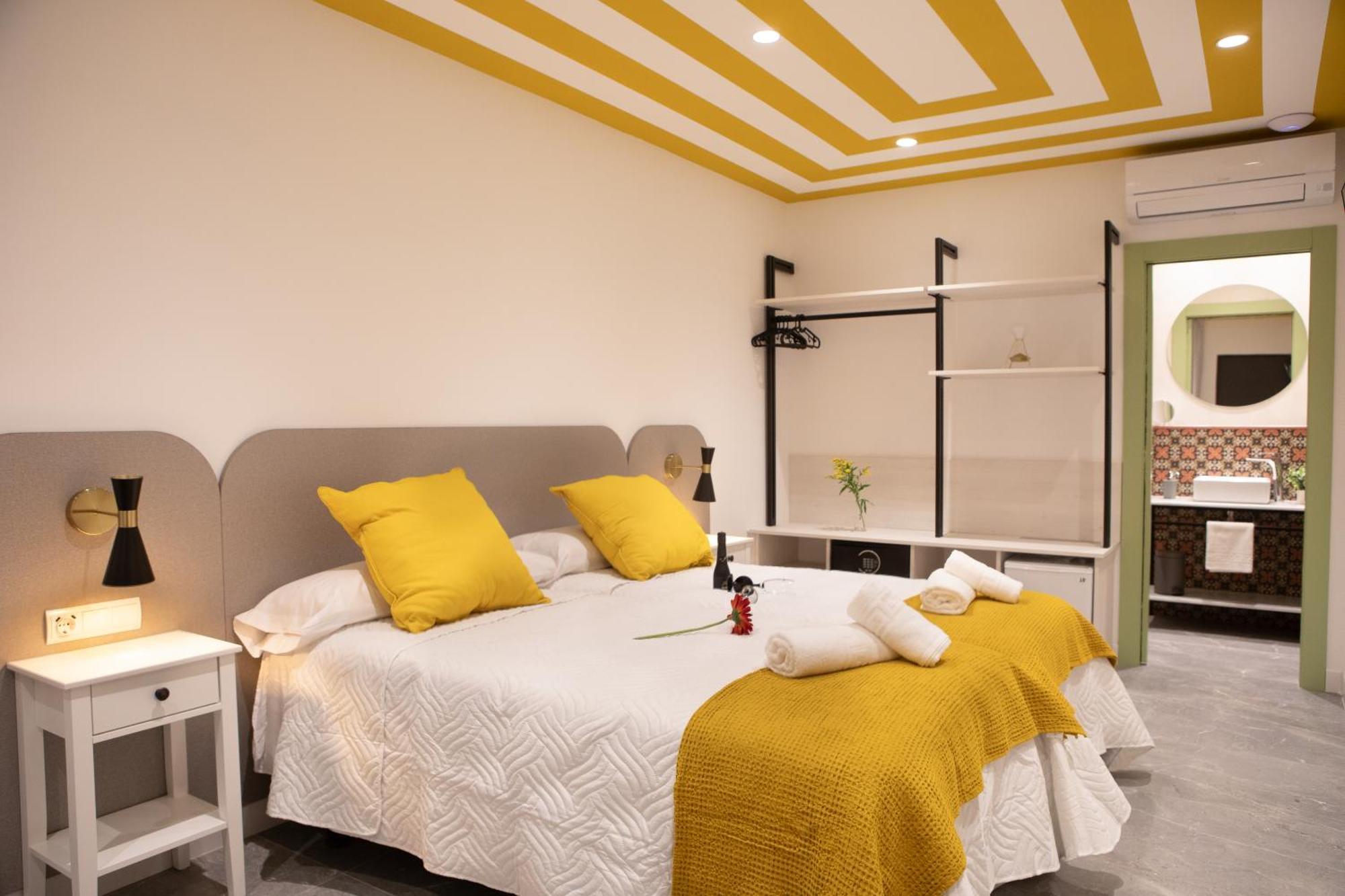 Boutique Rooms Playa Burriana نيرخا المظهر الخارجي الصورة