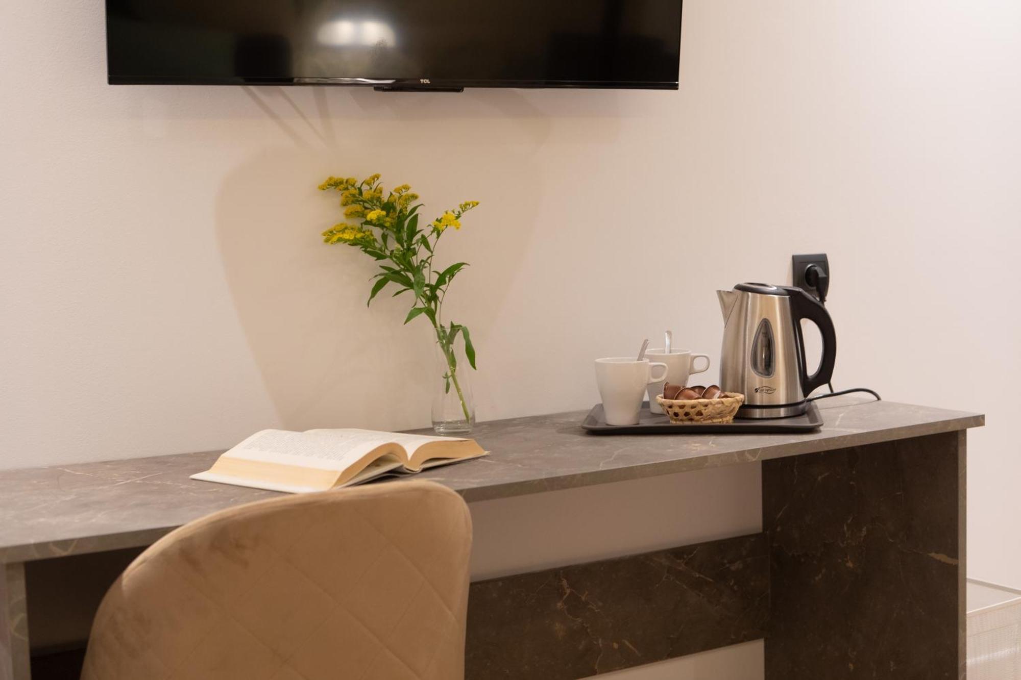Boutique Rooms Playa Burriana نيرخا المظهر الخارجي الصورة