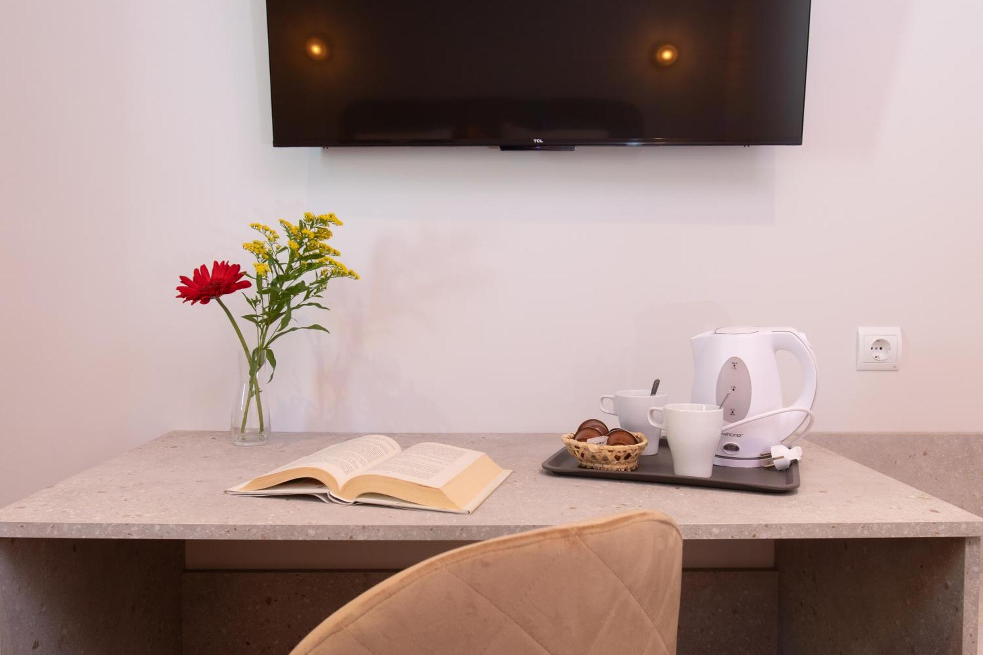 Boutique Rooms Playa Burriana نيرخا المظهر الخارجي الصورة