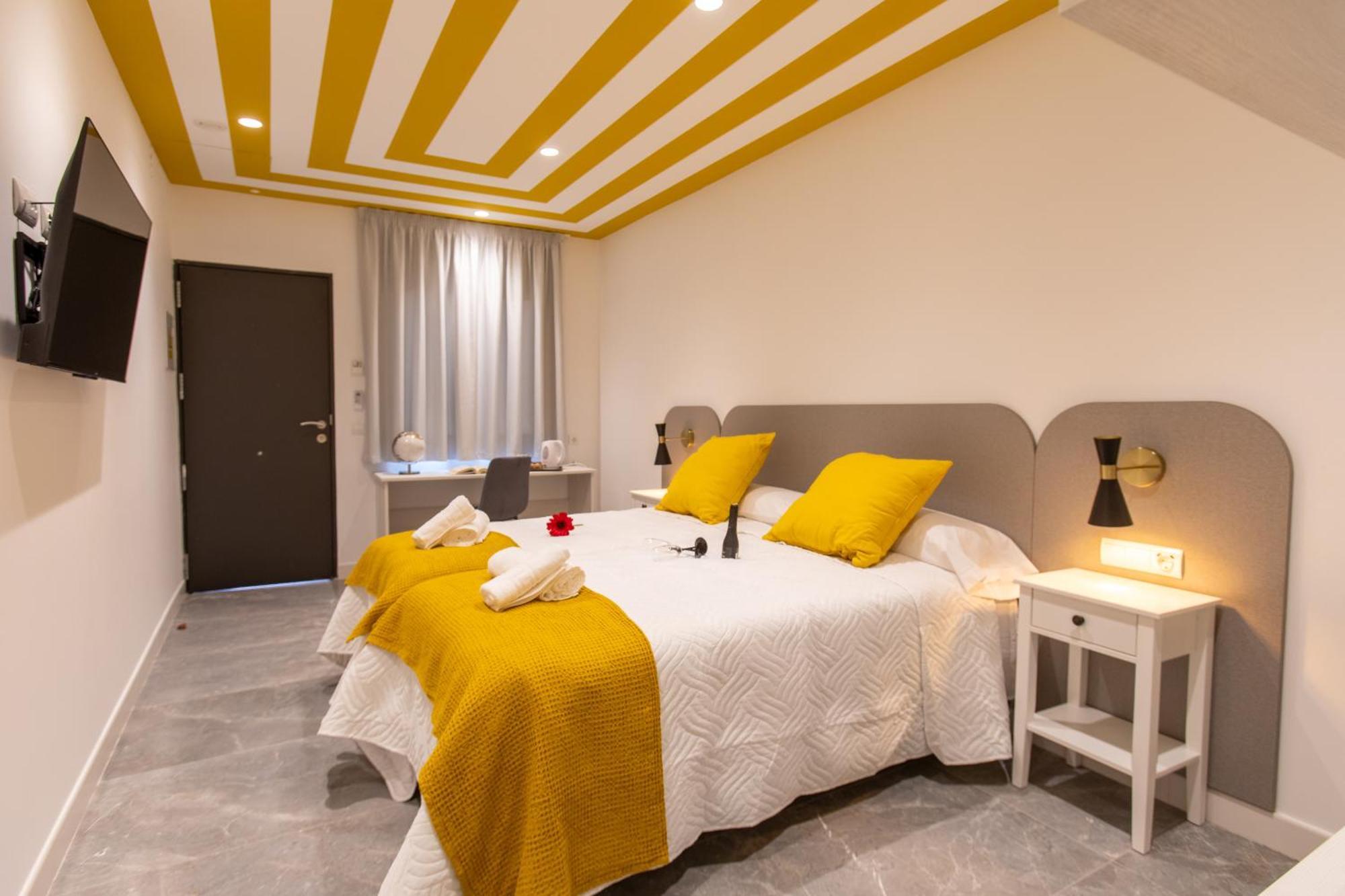 Boutique Rooms Playa Burriana نيرخا المظهر الخارجي الصورة