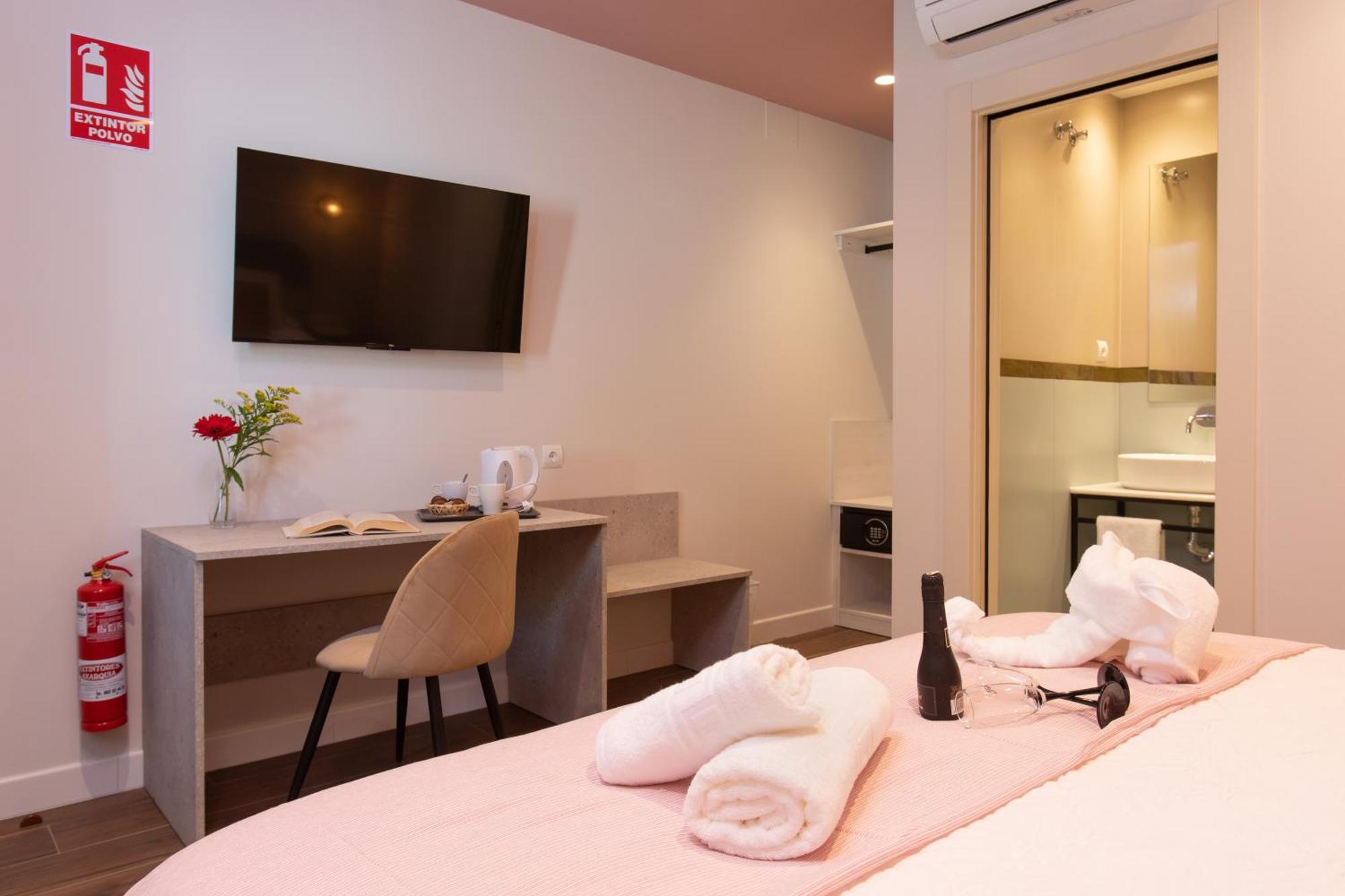 Boutique Rooms Playa Burriana نيرخا المظهر الخارجي الصورة