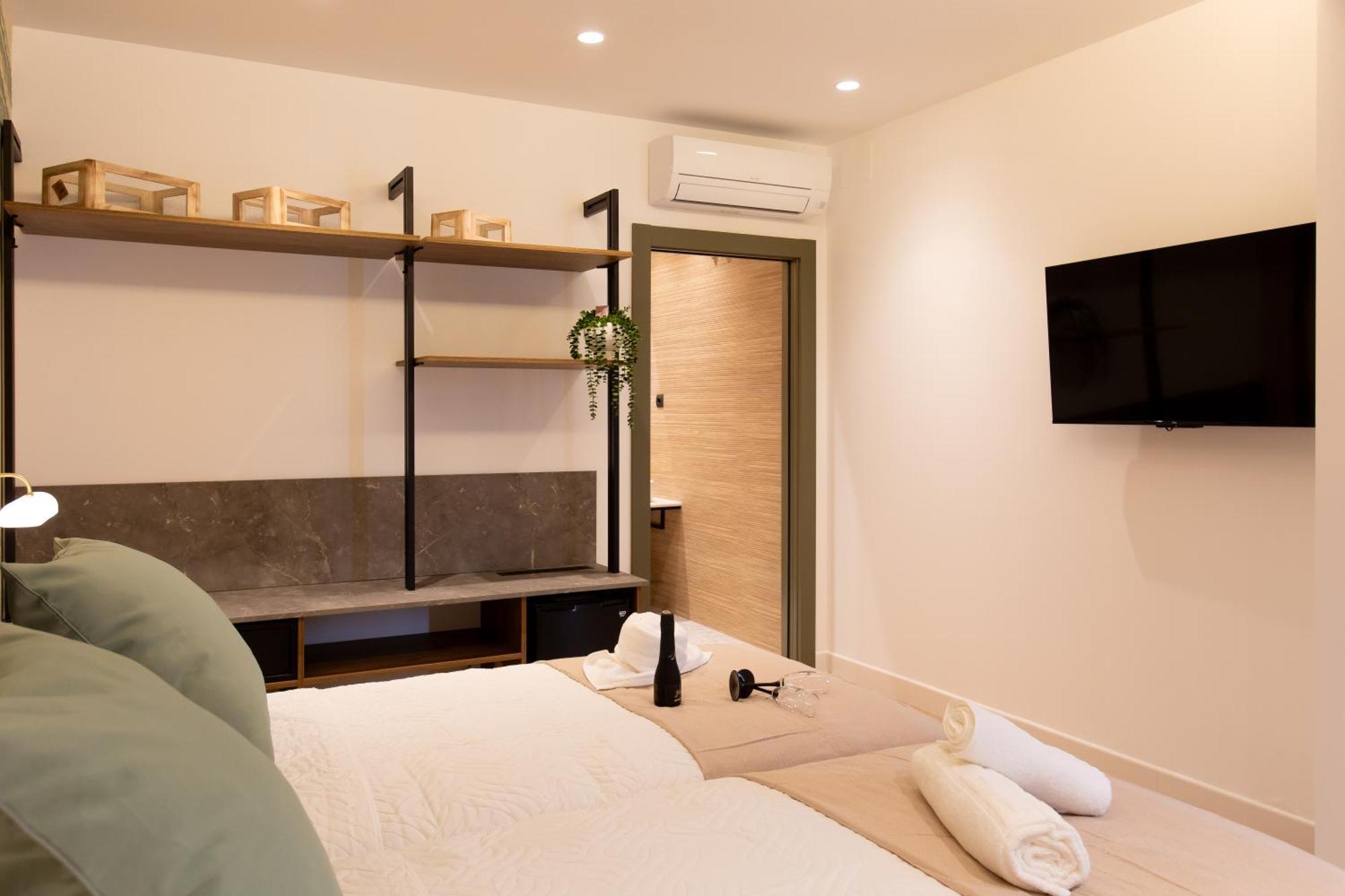 Boutique Rooms Playa Burriana نيرخا المظهر الخارجي الصورة