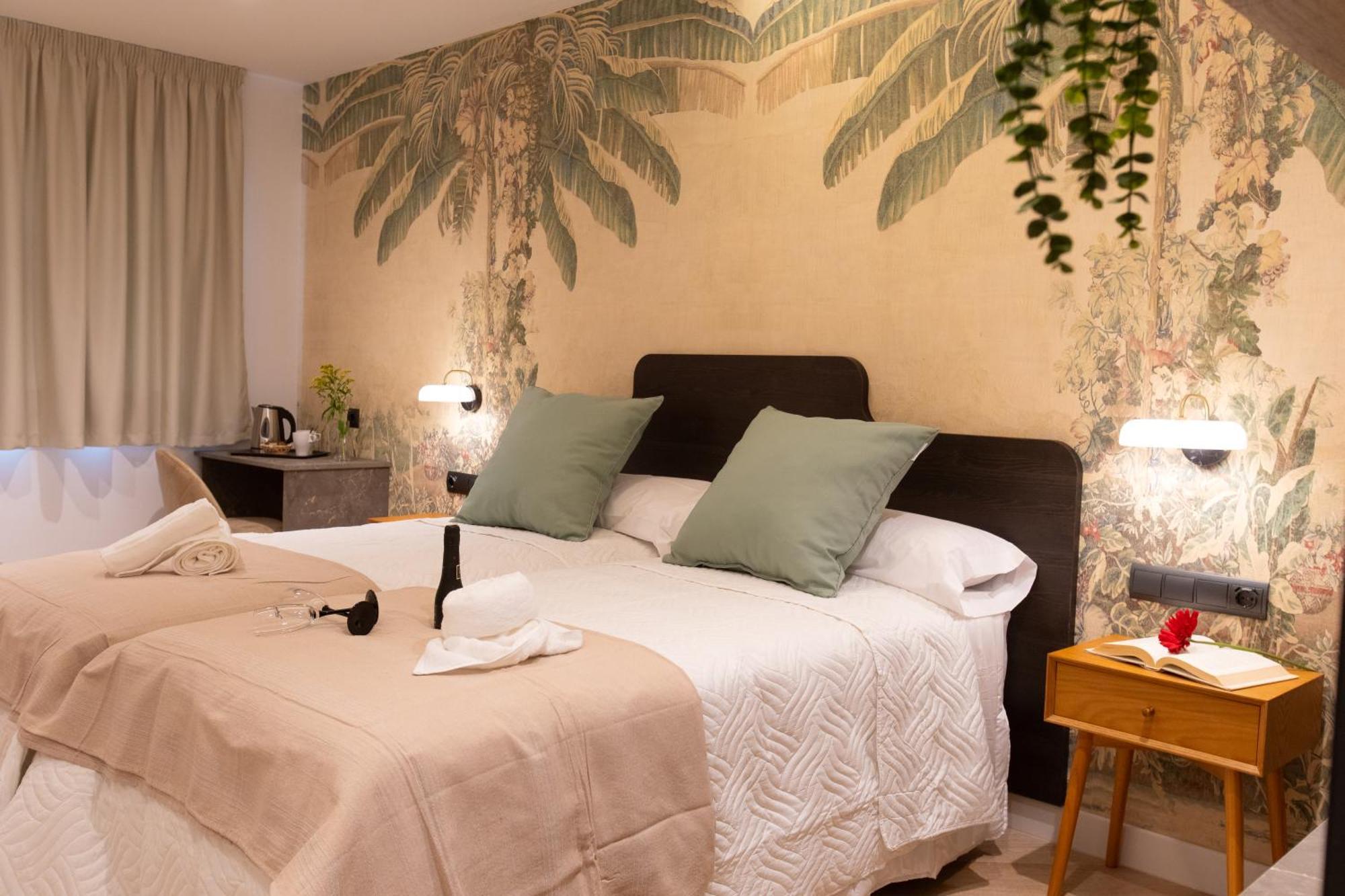 Boutique Rooms Playa Burriana نيرخا المظهر الخارجي الصورة