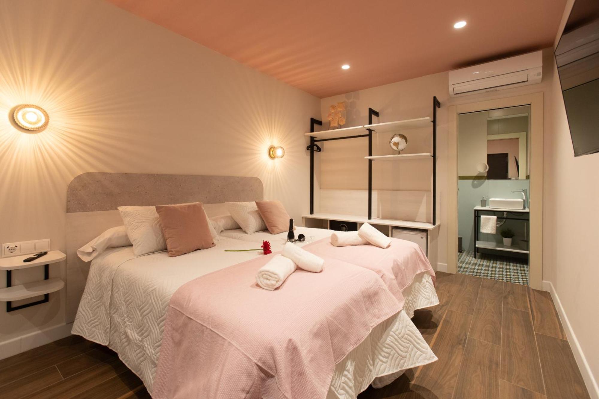 Boutique Rooms Playa Burriana نيرخا المظهر الخارجي الصورة